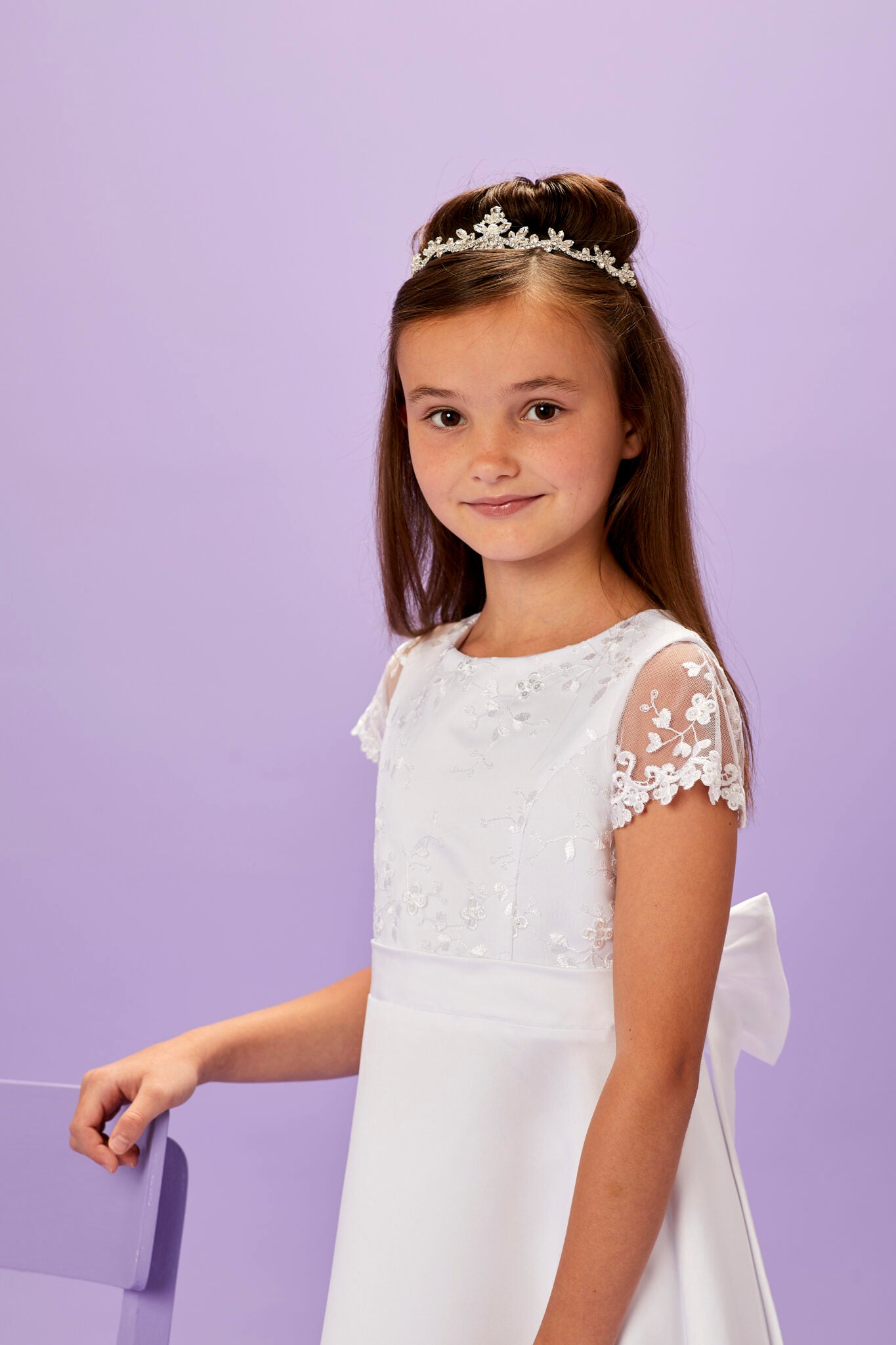 Victoria Diamante and Pearl Tiara