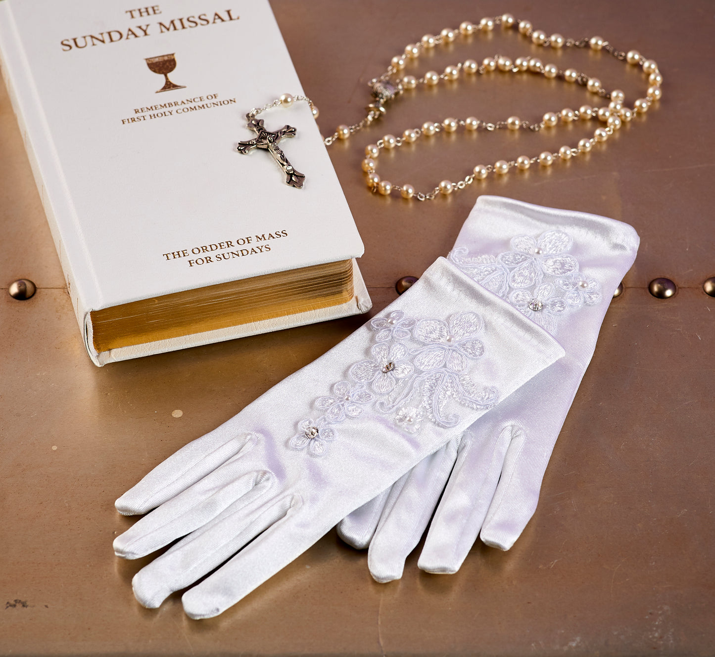 Olive White Communion Glove with Guipere Detail