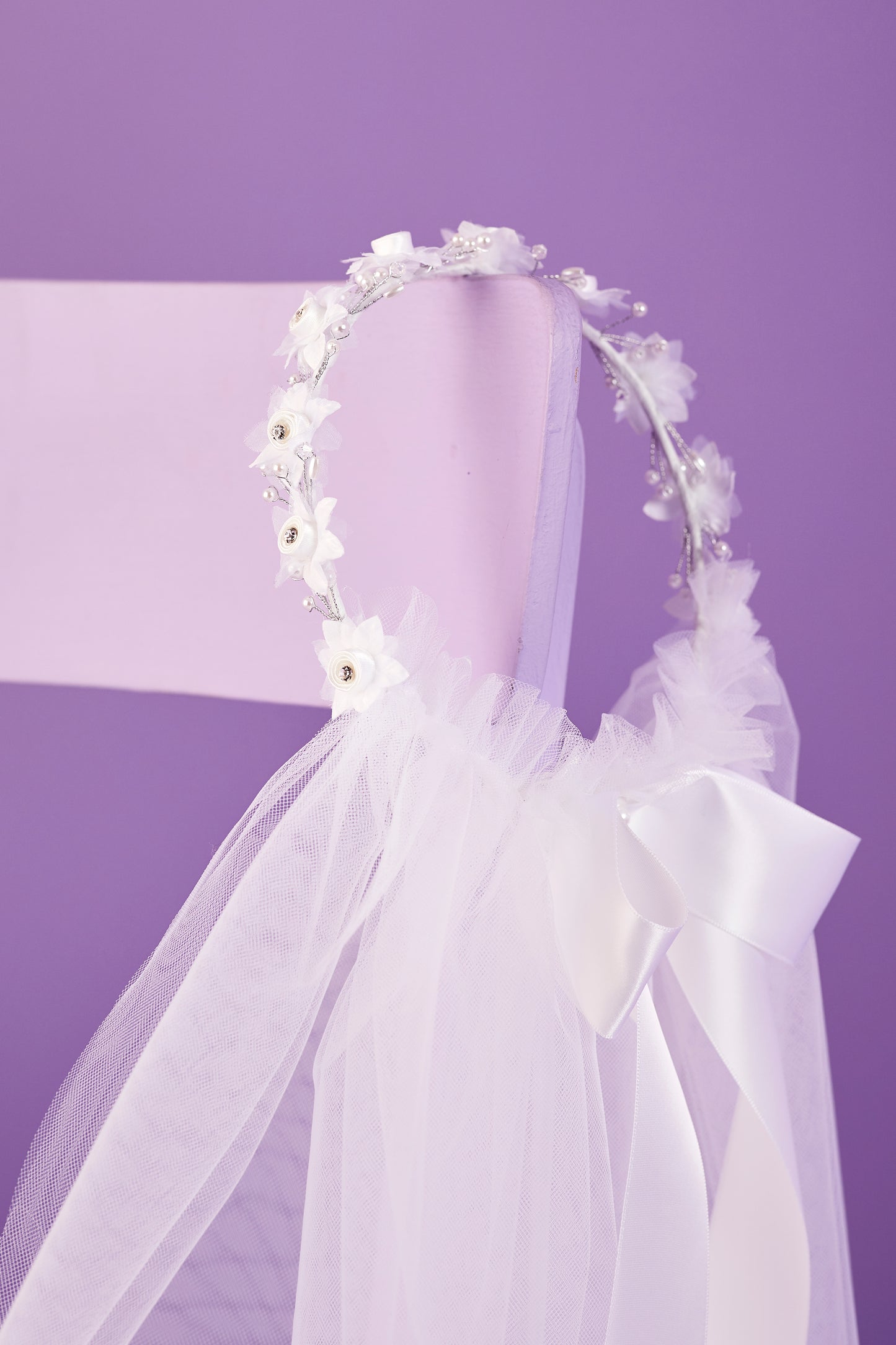Melanie Veil with Flower and Diamante Detail Headring
