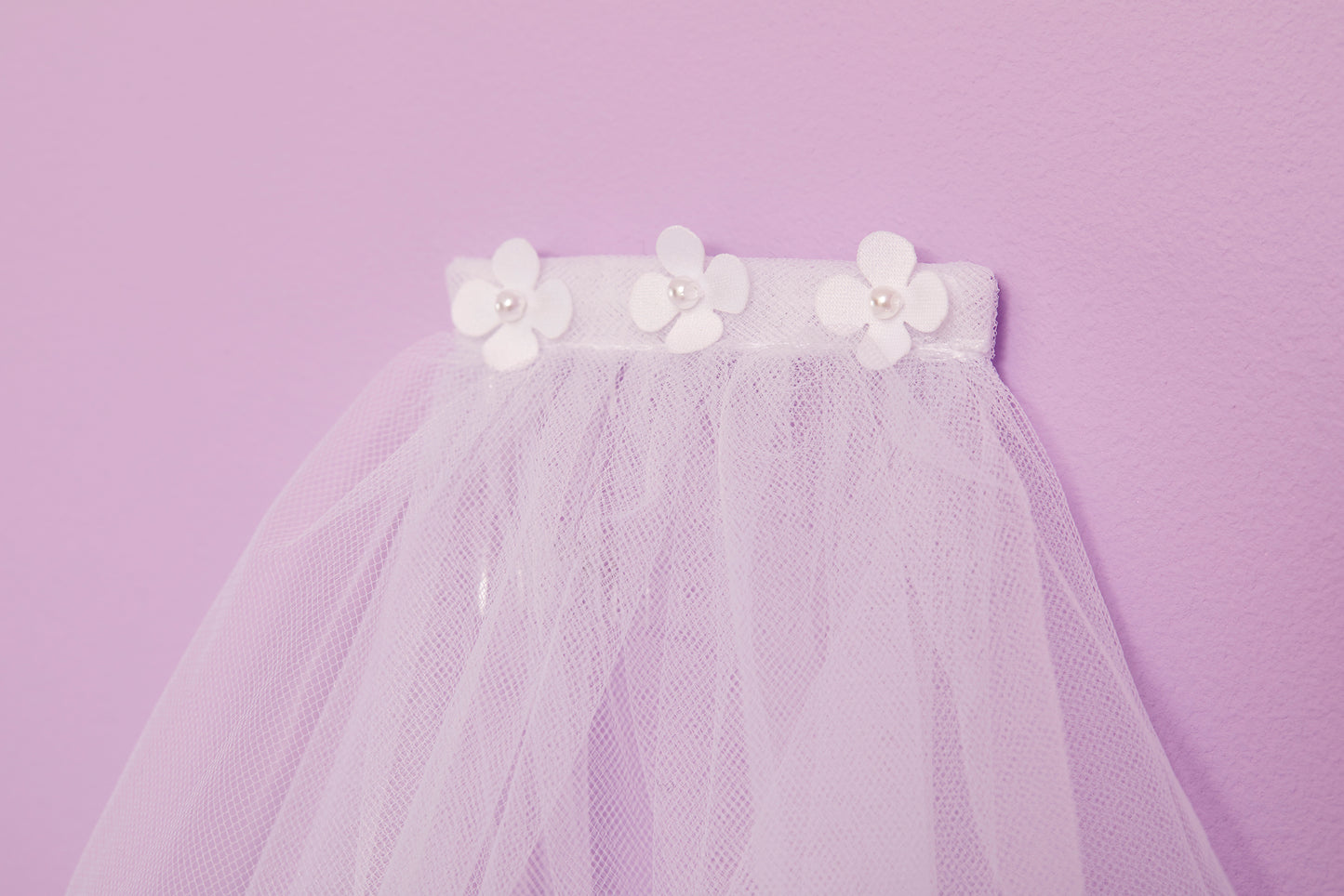 Nova 3D Flower Communion Veil with Curly Hem White Available October 2025