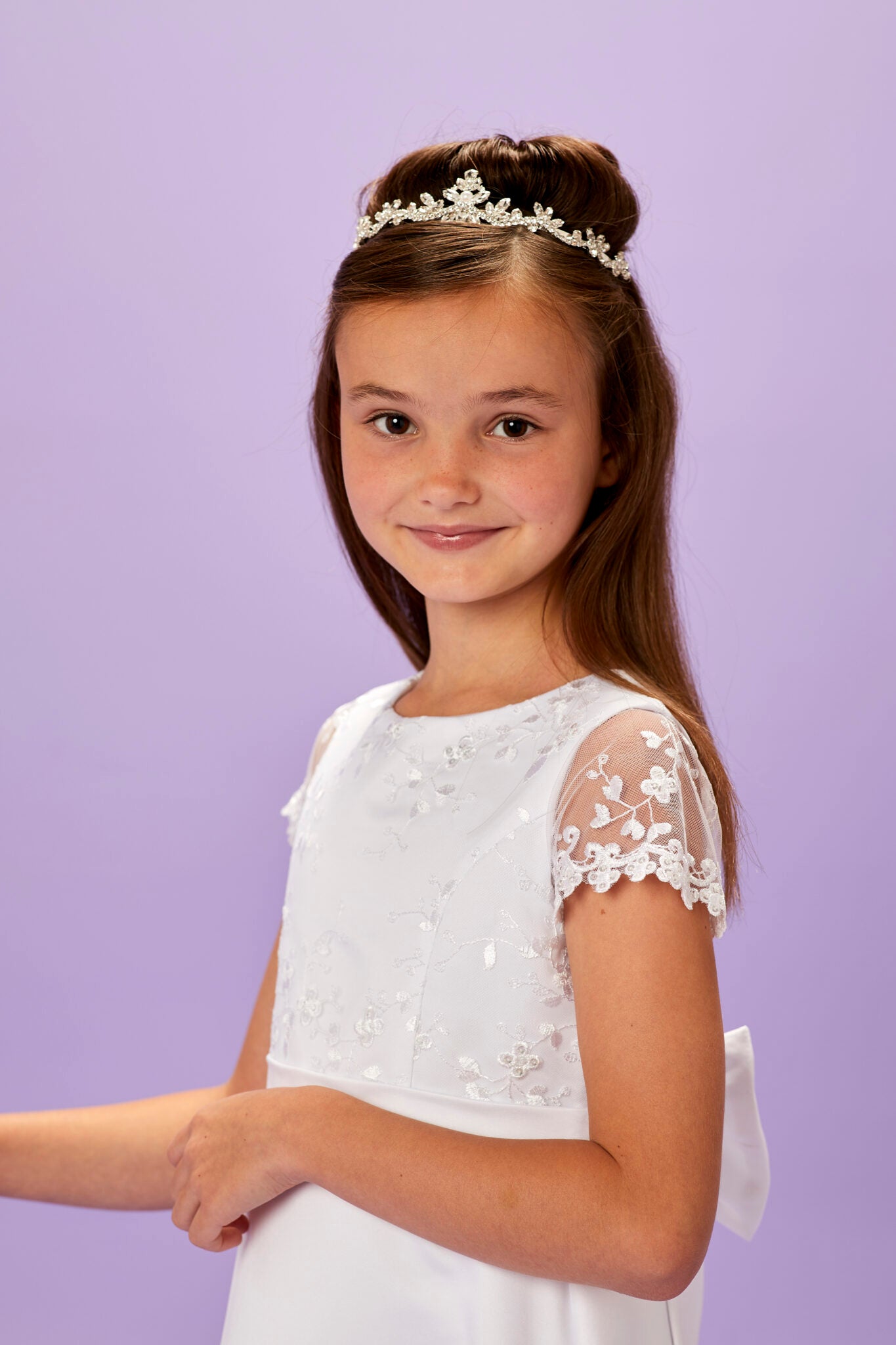 Victoria Diamante and Pearl Tiara