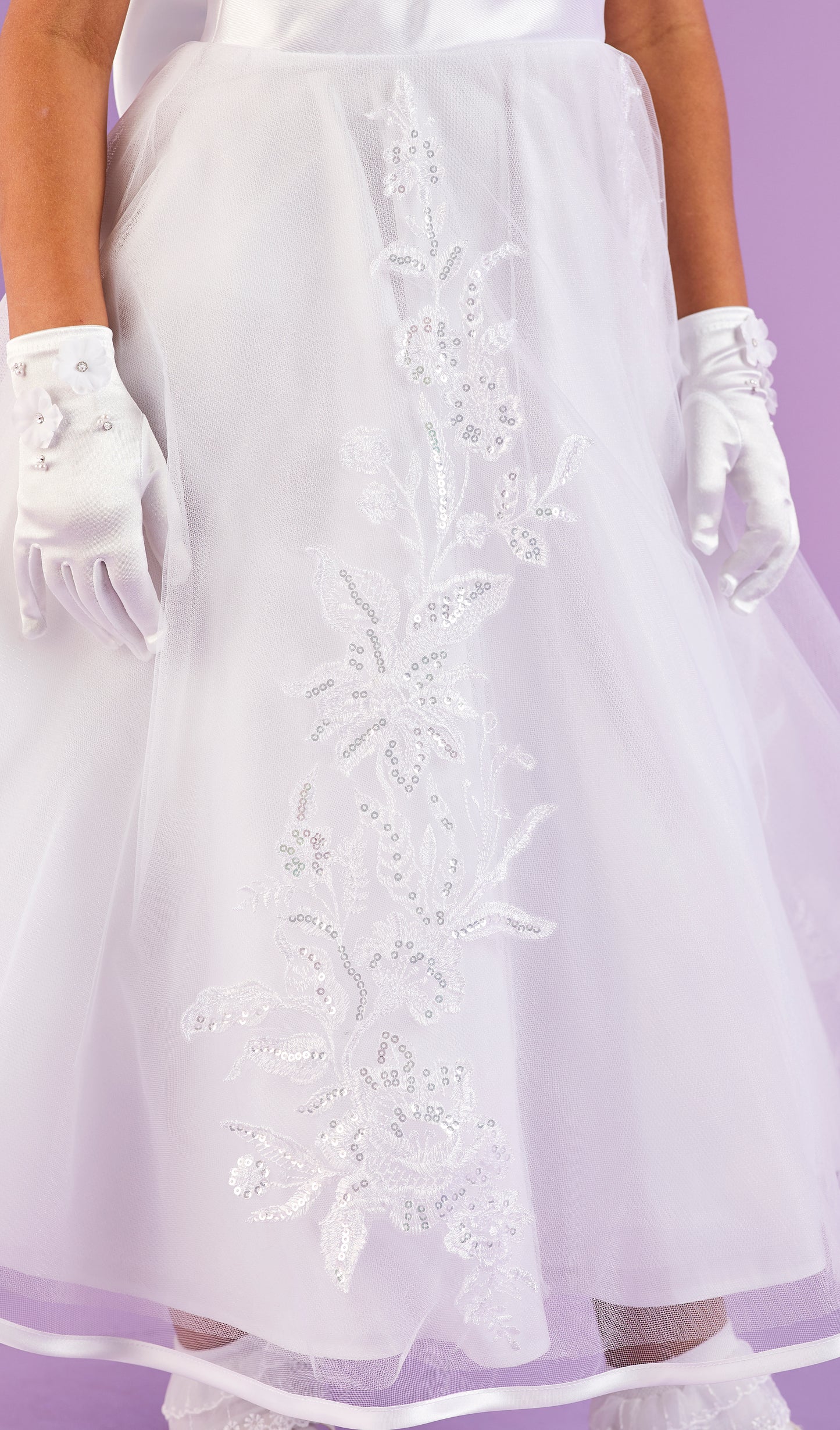 2025 Liberty White Short Sleeve Holy Communion Dress with Embroidered Lace Motifs on Skirt