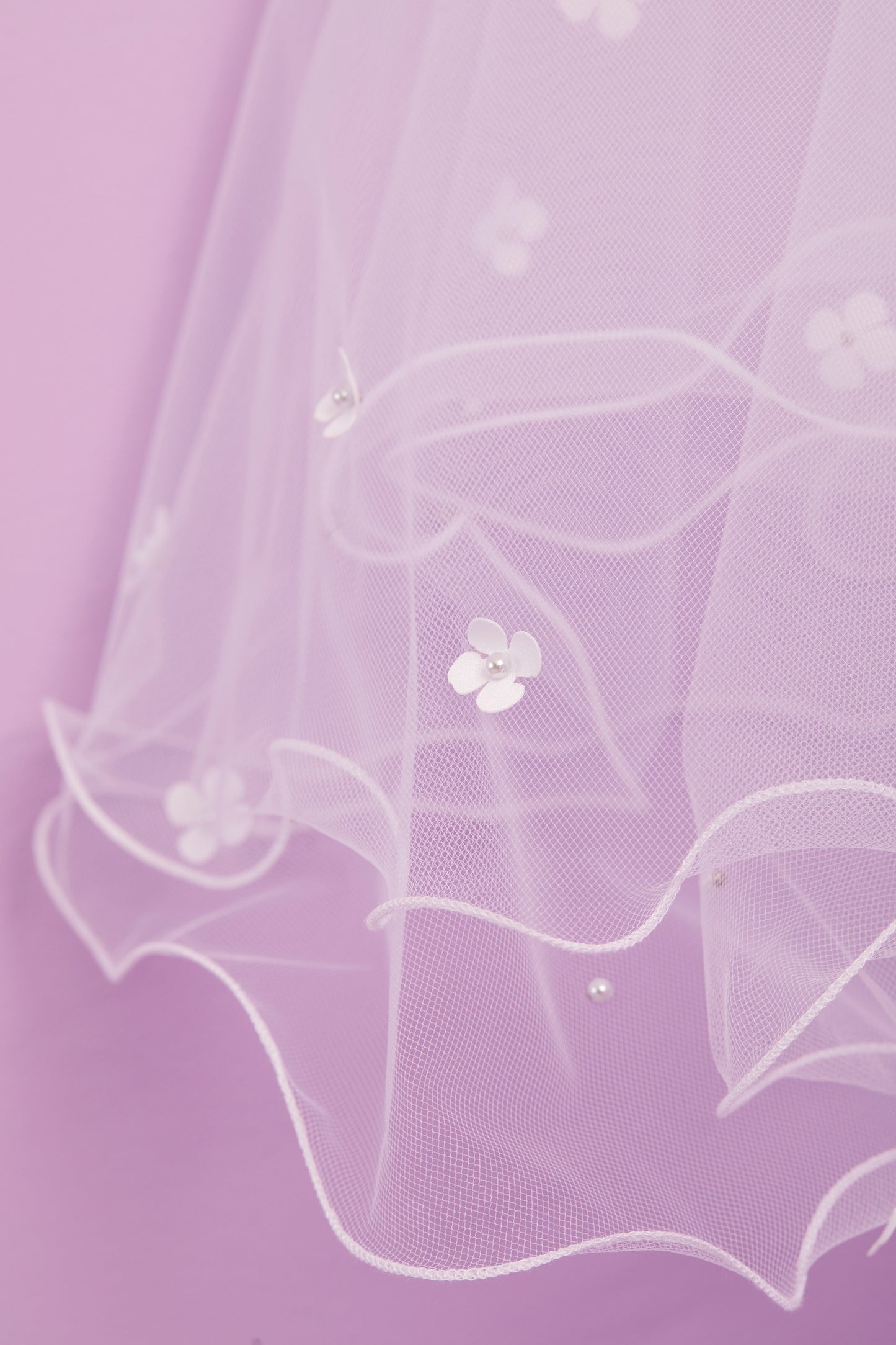 Nova 3D Flower Communion Veil with Curly Hem White Available October 2025